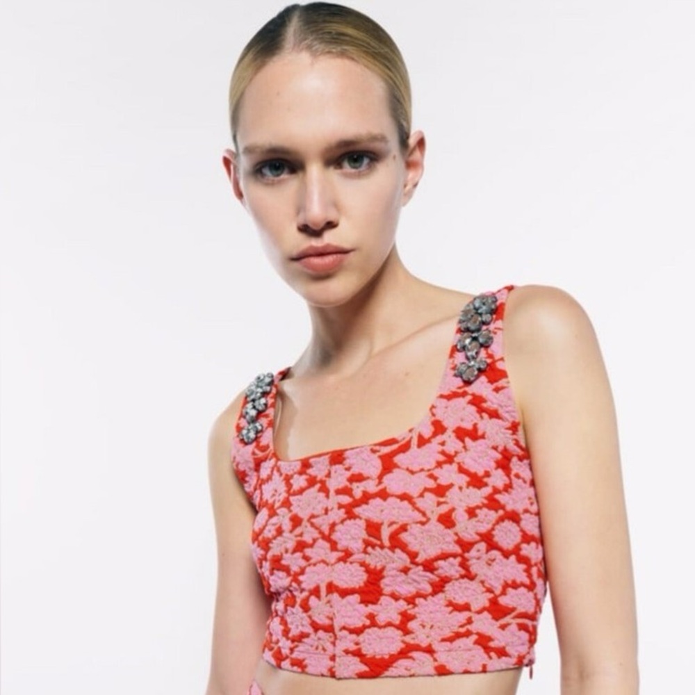 Zara Floral Printed Pink Jewel Cropped Top, Size M
